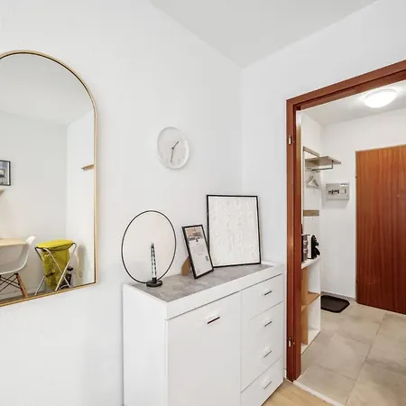 Sali Homes -Sb21 Bayreuth Budget-Friendly Apartment דירה *