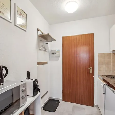 Sali Homes -sb21 Budget-friendly Apartmán *